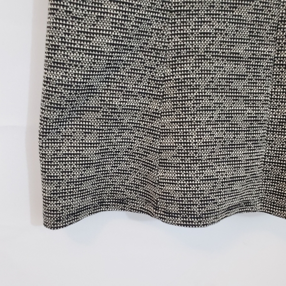 Tahari Sleeveless blouse - Picture 7 of 7